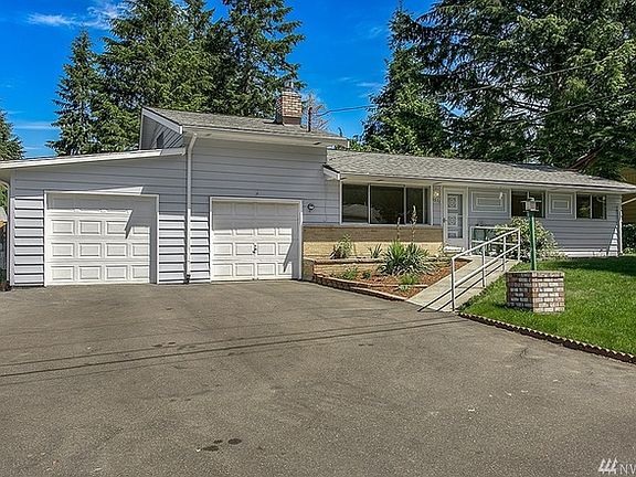 2nd image of 4511 182nd Pl SW