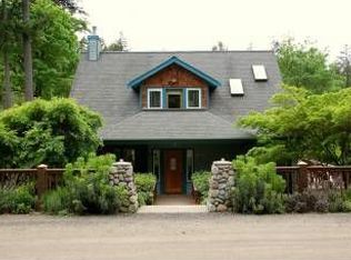 5684 NE Wild Cherry Ln, Bainbridge Island, WA 98110