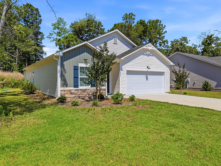 1641 Star Cross Dr SW — Photo 3