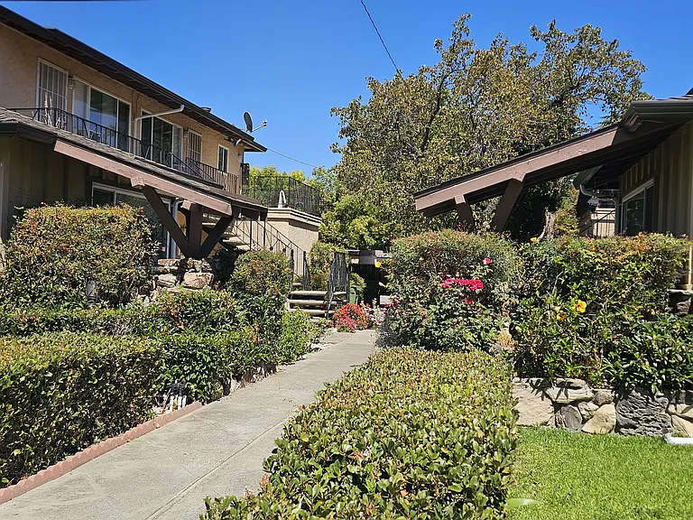171 Warren Dr — Photo 8