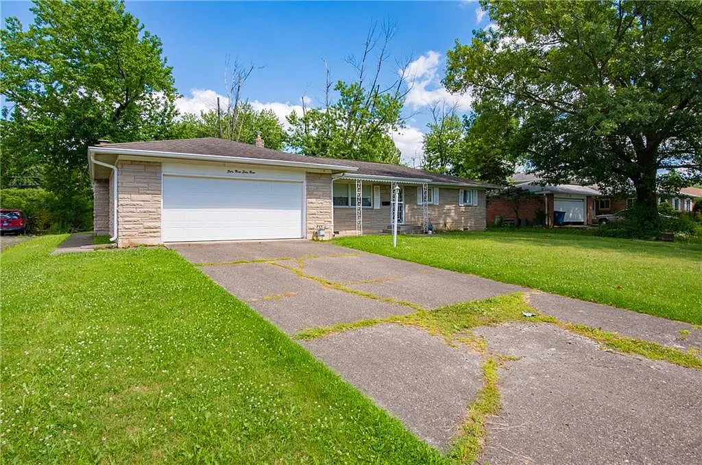 5363 Moonlight Dr photo 1