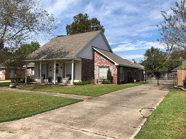 2nd image of 1451 Basswood Dr