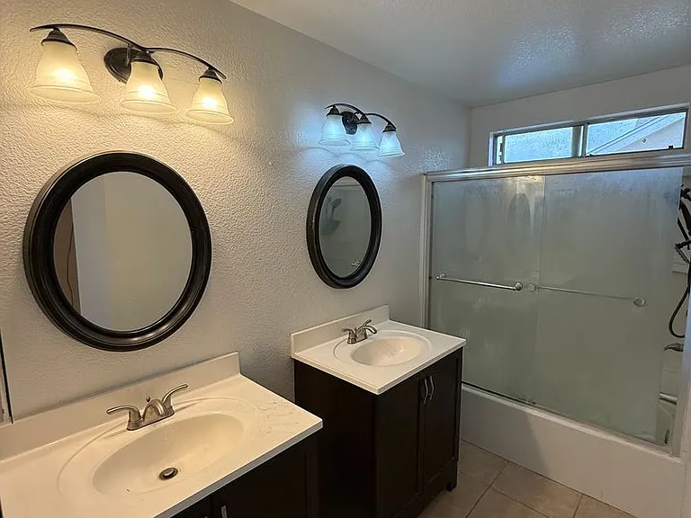 109 Birchwood Ct — Photo 12