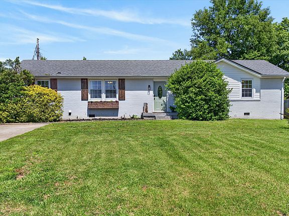 3rd image of 2706 W Copeland Ct
