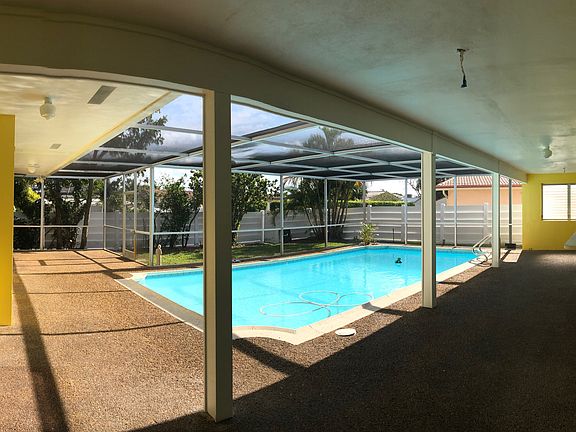 Pool w/ outside eating area