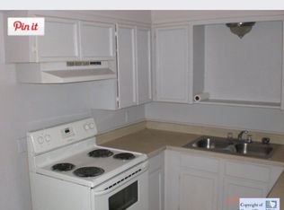 524 Mitchell Ave, Seguin, TX 78155