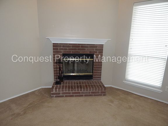 3rd image of 202 Ash Dr