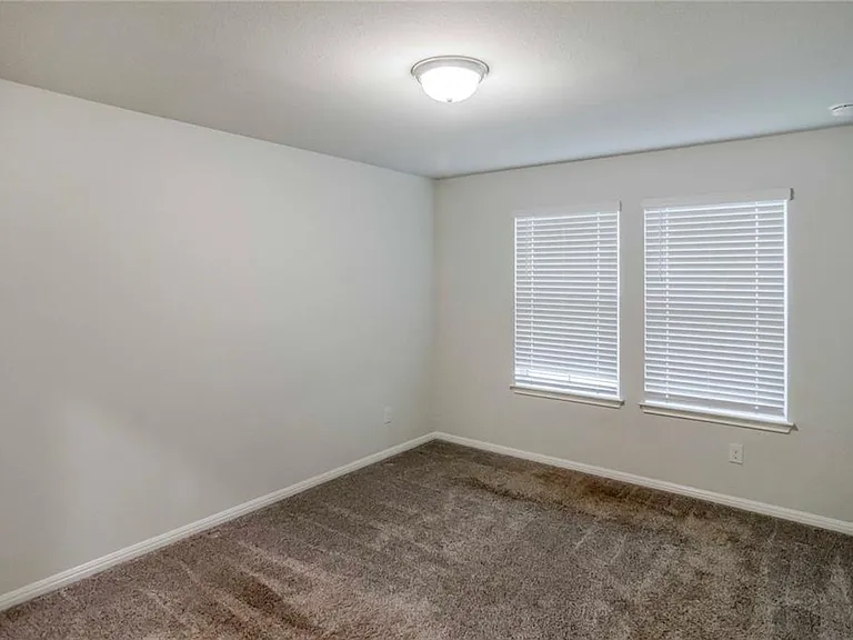 5713 Pleasanton Pkwy — Photo 12