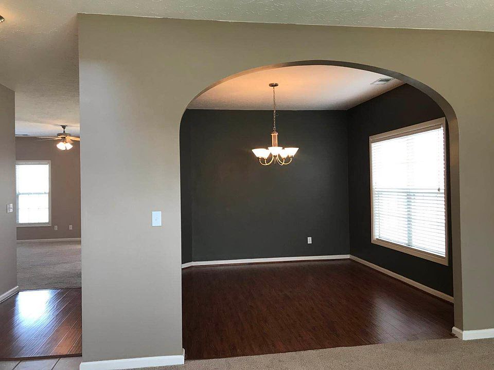 1st image of 3976 Winthrop Dr