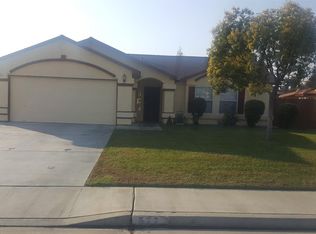 577 S Burgandy Ave, Kerman, CA 93630