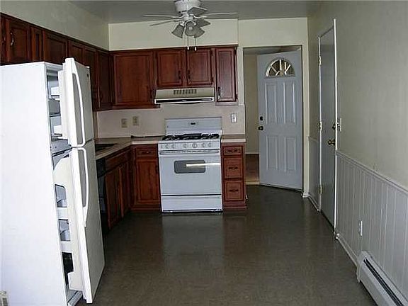 4th image of 1953 Carvelle Dr