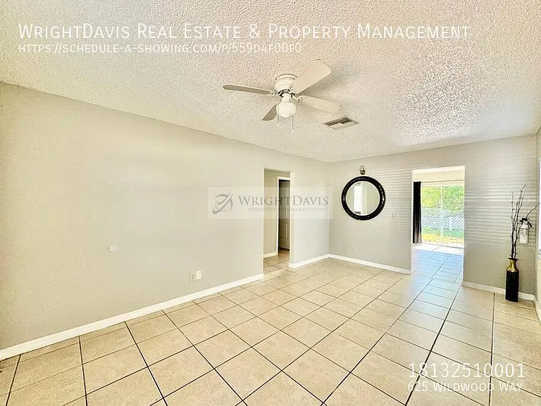 625 Wildwood Way — Photo 3