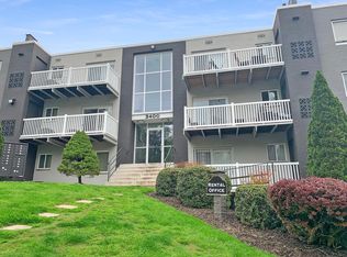 3400 Dean Dr APT 104, Hyattsville, MD 20782