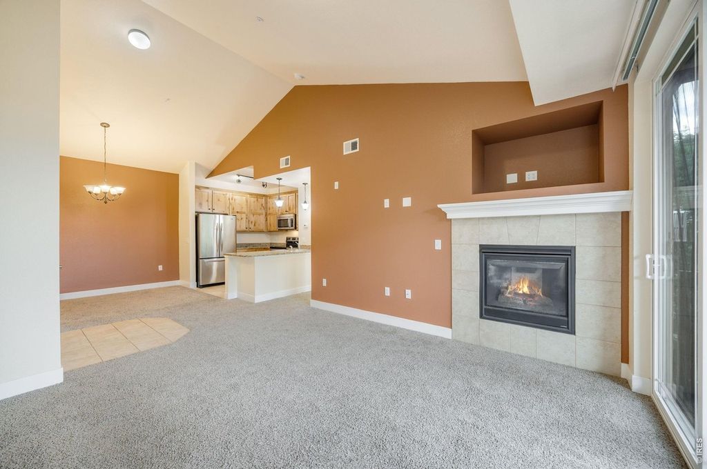 2445 Windrow Dr #B301