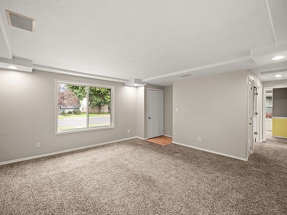 5th image of 508 E Longfellow Ave