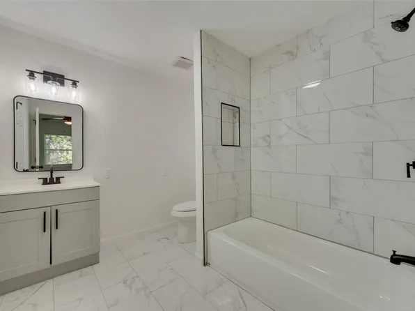 135 Mannington Dr, Dallas, TX 75232