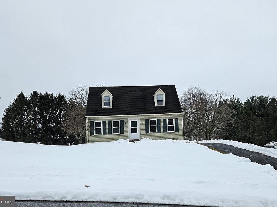 1st image of 725 Laurel View Dr