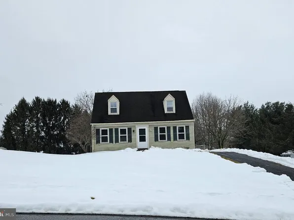 725 Laurel View Dr, Manheim, PA 17545