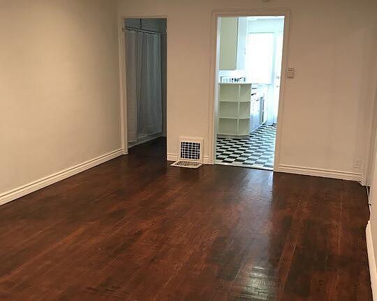 2nd image of 1254 N Orange Grove Ave APT 2