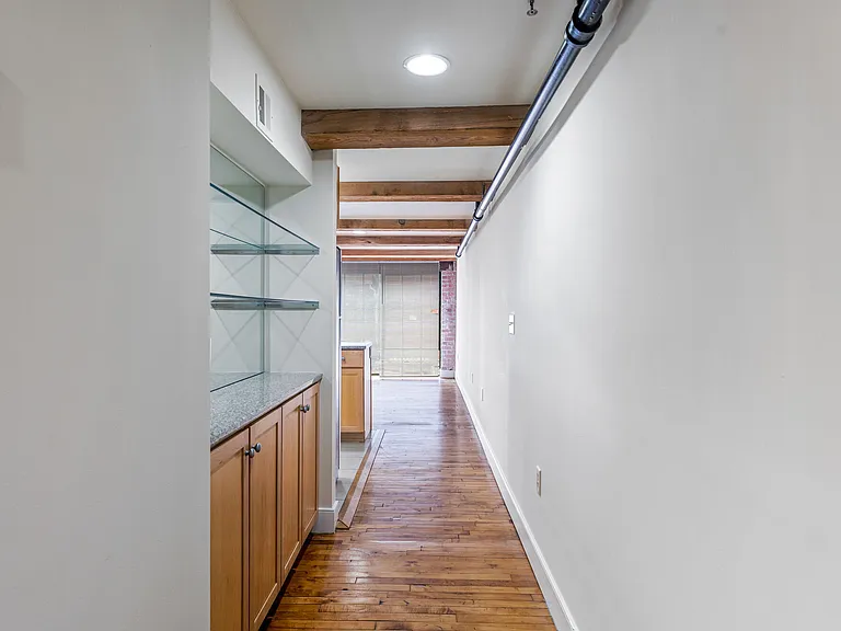 Cigar Lofts — Photo 45