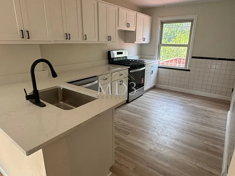 6707 Kenwood Dr — Photo 4