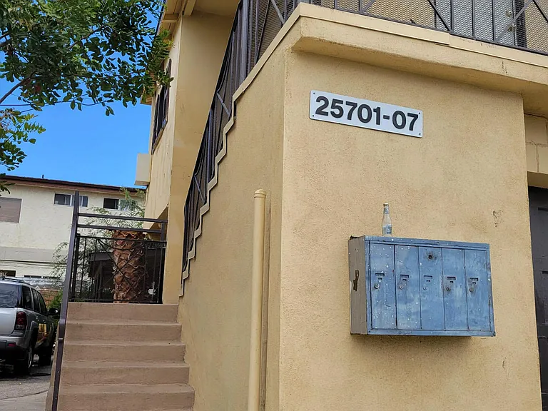 25707 President Ave #25707 — Photo 6