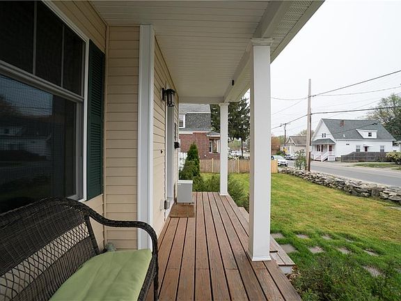 3rd image of 317 Norwood Ave