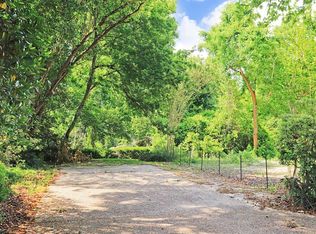 88 Legend Ln, Houston, TX 77024