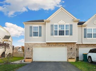 2448 Saddle Ridge Dr, Joliet, IL 60432