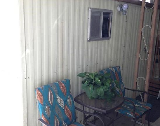 4th image of 1378 Country Club Dr
