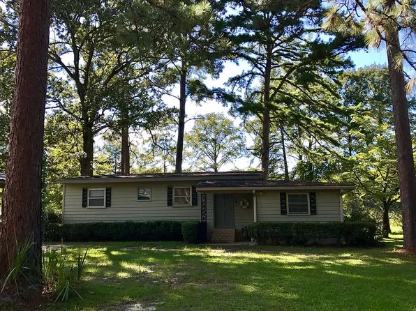 141 Azalea Cir, Bainbridge, GA 39819