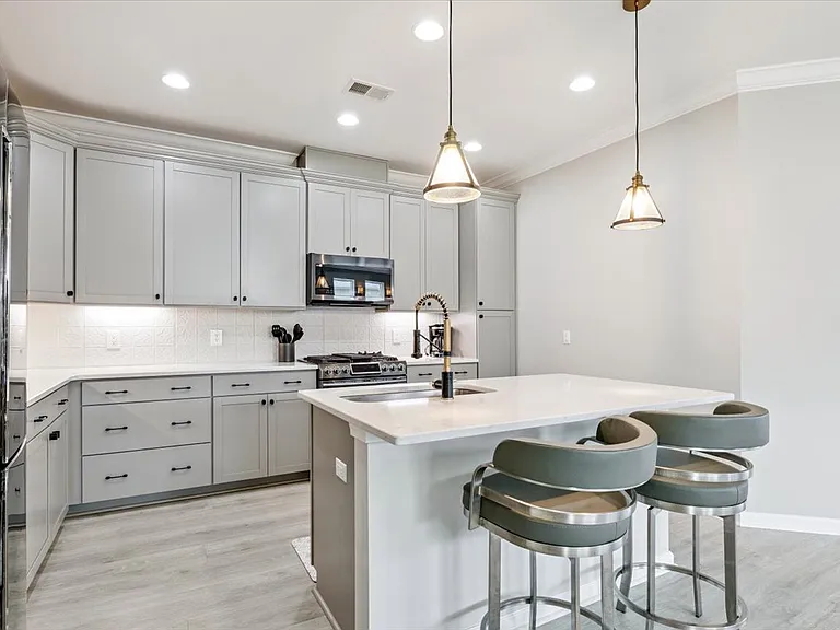 220 Landshark Blvd — Photo 59