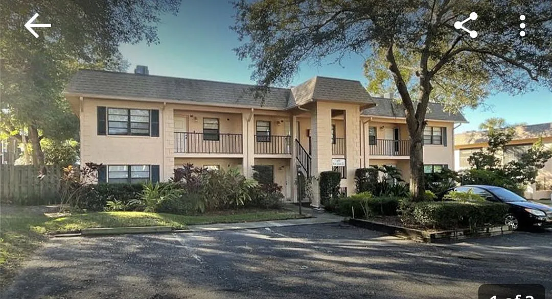100 Grand Blvd — Photo 2
