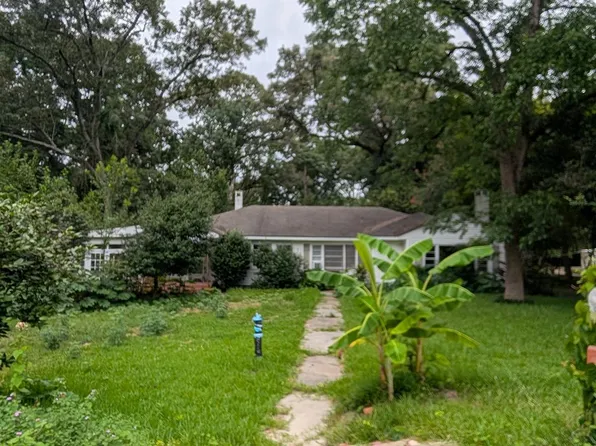 464 Dickert Cir, Brundidge, AL 36010