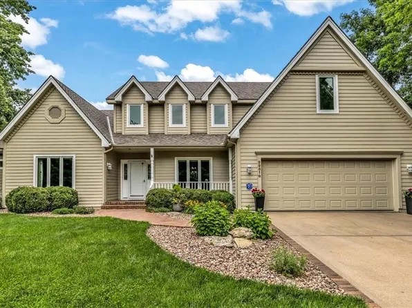 22810 SW Hampton Ct, Blue Springs, MO 64015