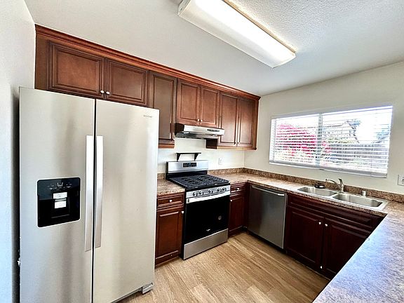 5th image of 2871 Wardlow Ave