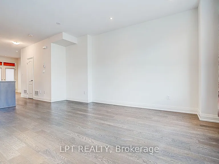 84 William Saville St — Photo 8