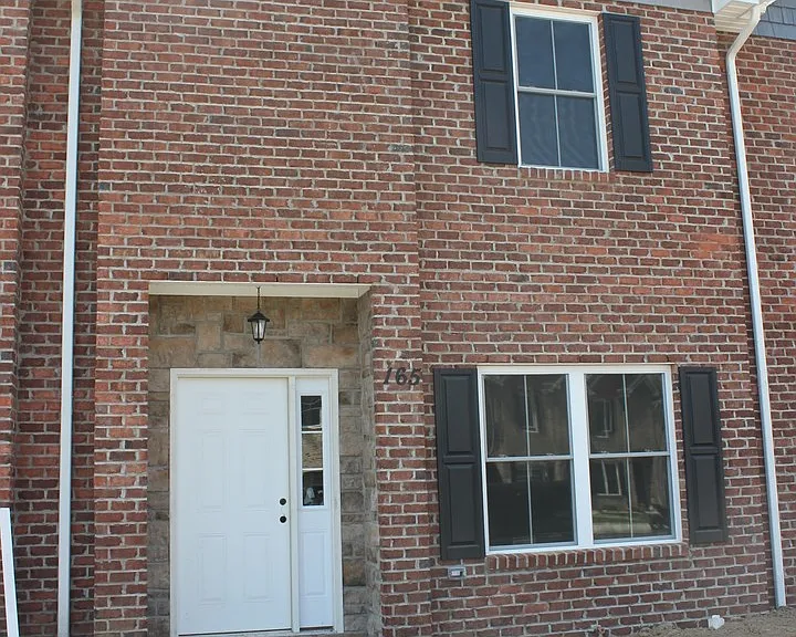 165 Cedar Point Ln — Photo 1