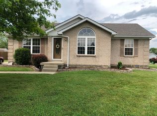 384 Forest Ridge Dr, Mt Washington, KY 40047