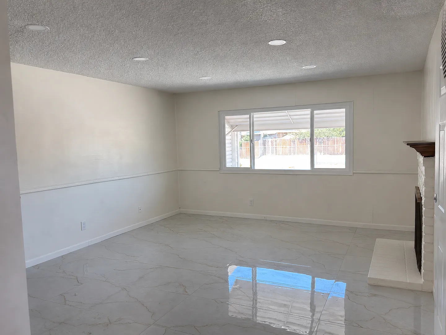 Beautifully Upgraded 3-Bedroom Home for Rent in Moreno Valley! — Photo 4