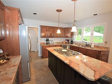 Beautiful kitchen counter tops and ceramic tile floors
