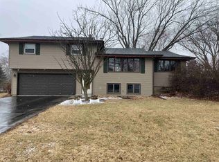 617 S Goodling St, Winnebago, IL 61088