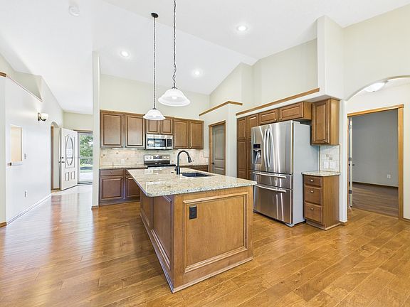 4th image of 1224 N High Park Dr