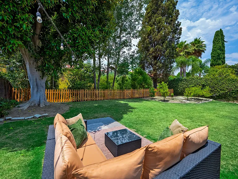 26305 Naccome Dr — Photo 32