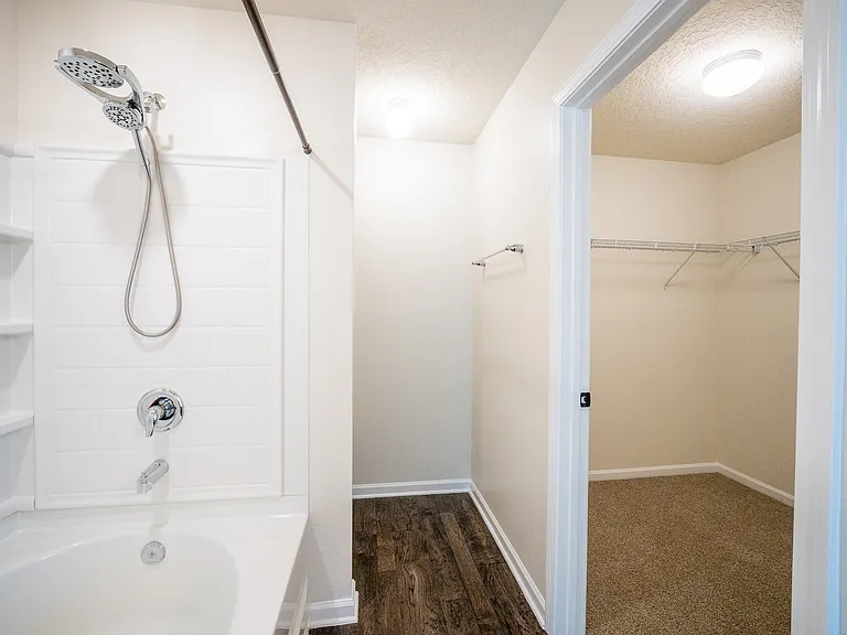 2528 Acorn Creek Rd — Photo 7