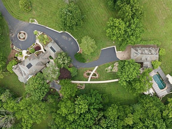 65th image of 10700 Starhill Dr