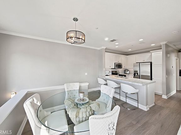 5th image of 16 Lucente Ln