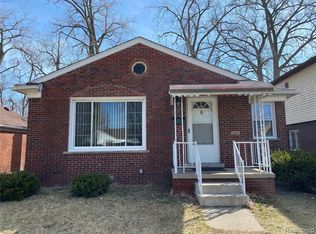8492 Dale St, Dearborn Heights, MI 48127