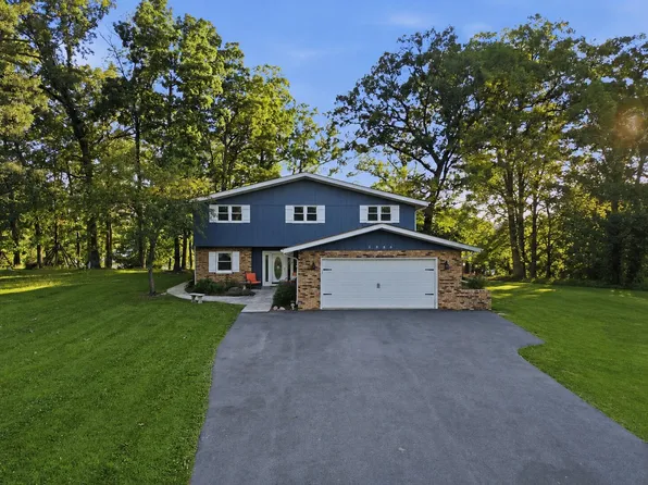 2080 Hidden Valley Dr, Crown Point, IN 46307