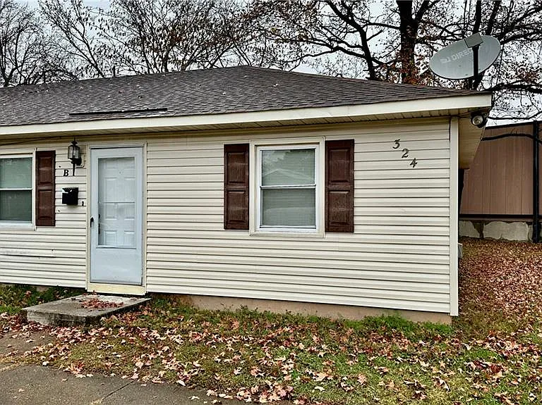 324 Naval Base Rd #B — Photo 1